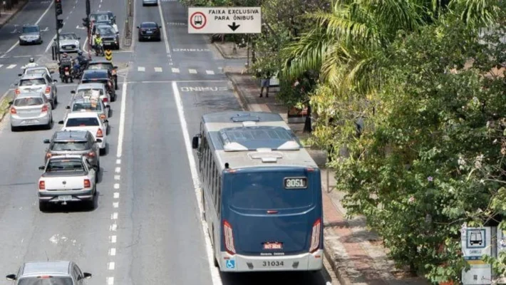 o que abre e fecha em belo Horizonte