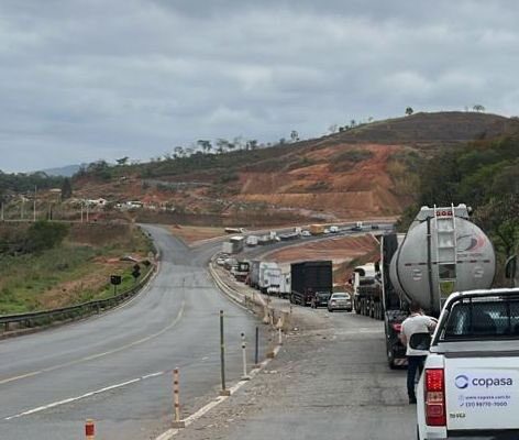 obras no trevo de acesso