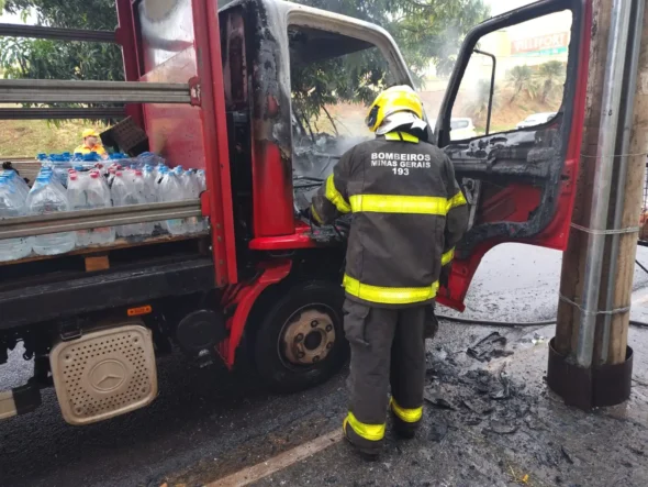 caminhão carregado em Uberaba