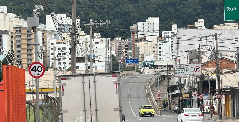 Viaduto Roza Cabinda