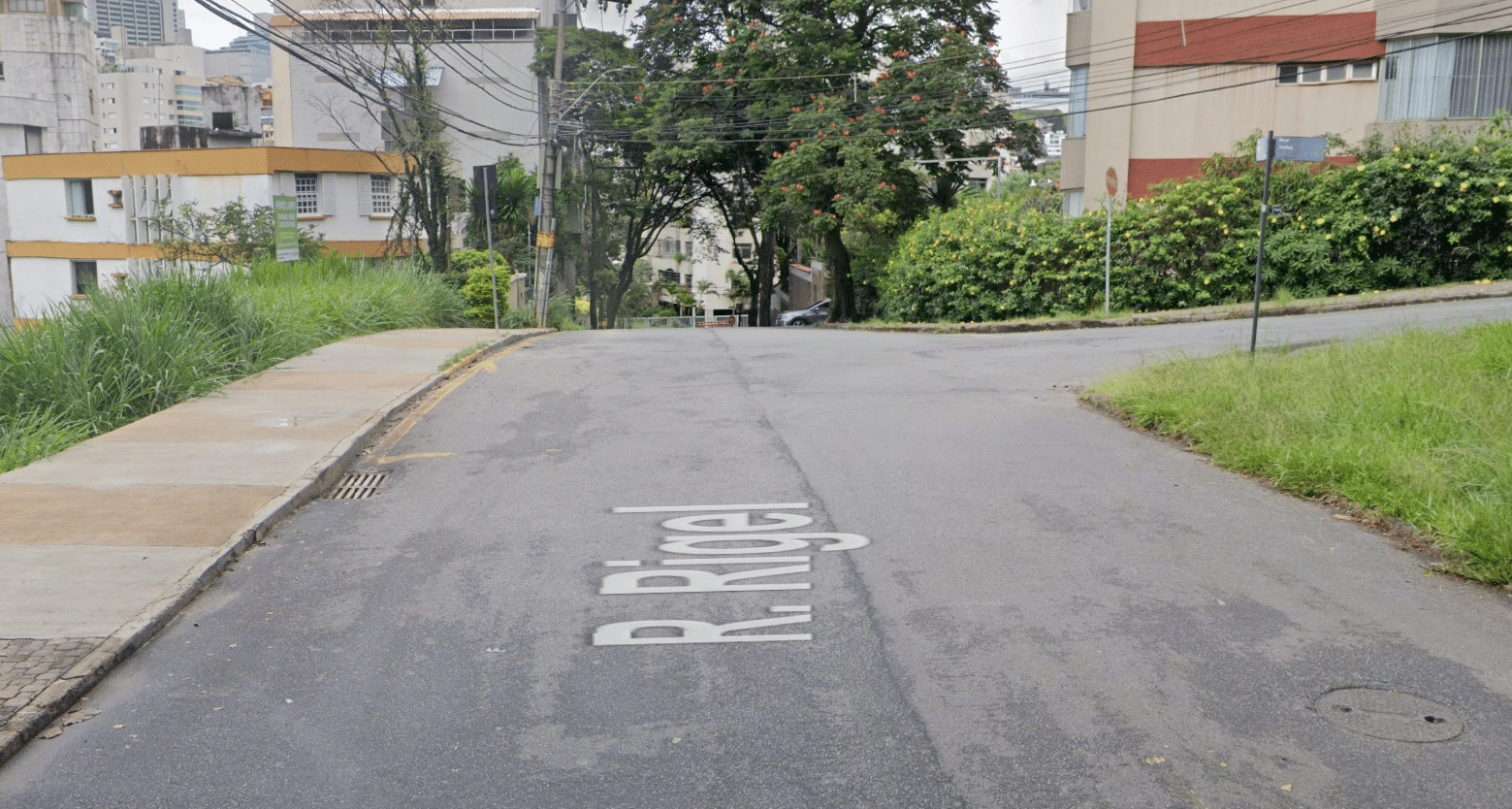 Rua Halley com Rua Rigel no bairro Santa Lúcia
