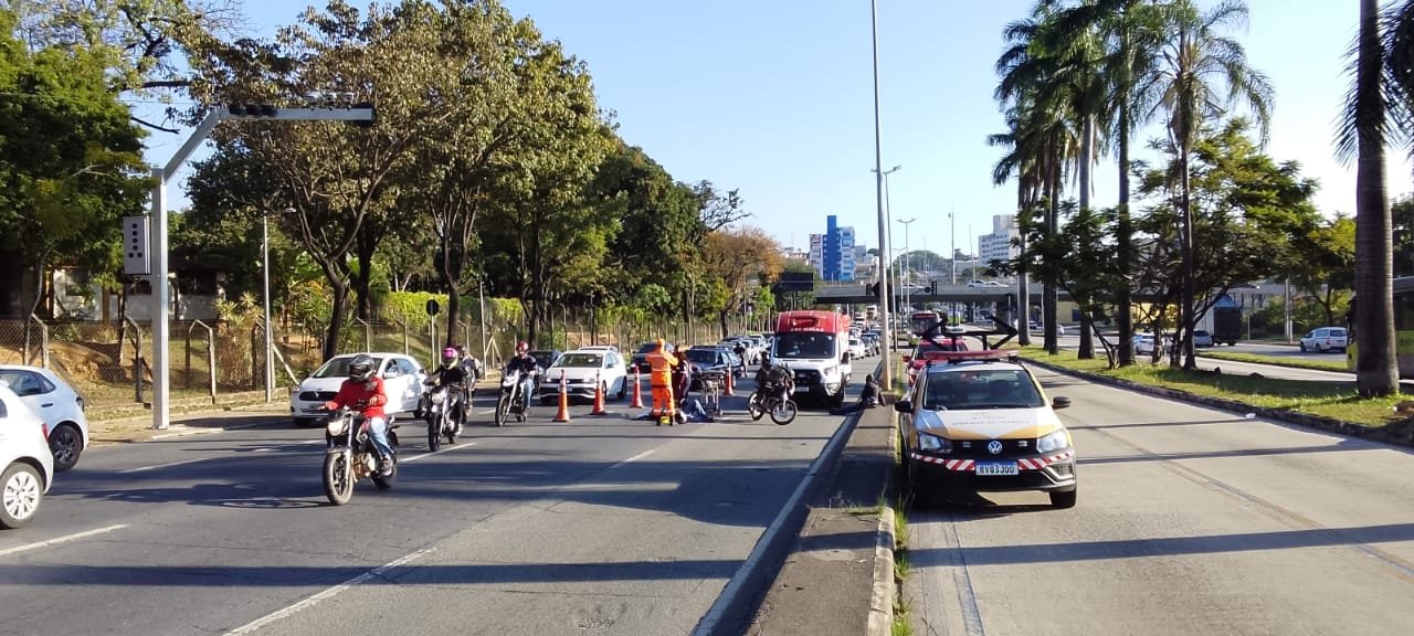 sinistro avenida antônio carlos