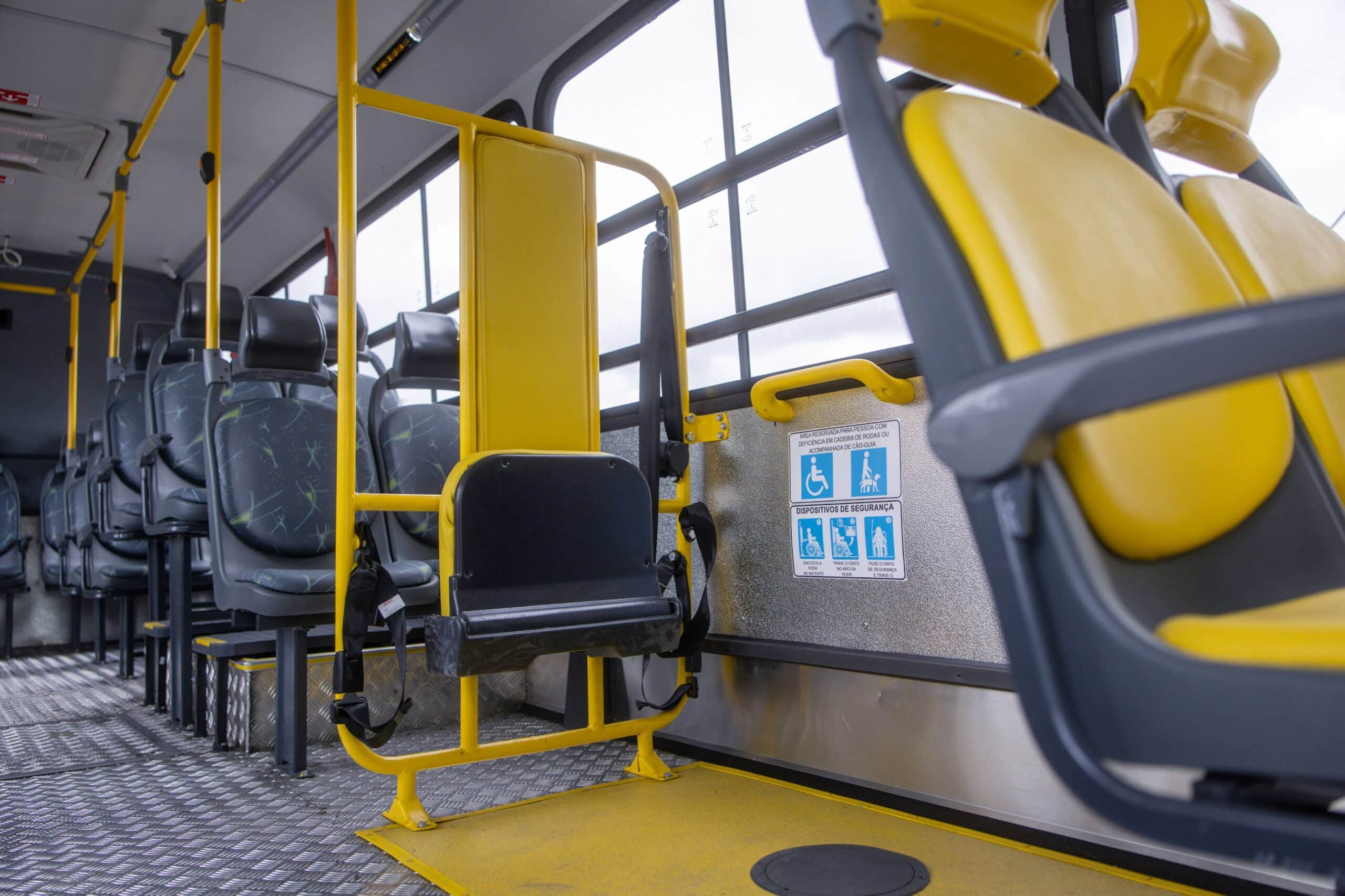 novos ônibus Torino neves