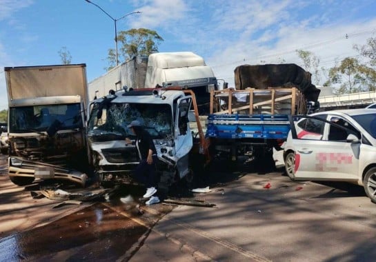 destruição na BR-040